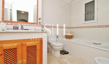 Resale - Apartament - Orihuela Costa - Villamartin