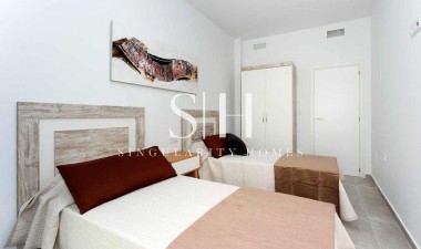 Neue Gebäude - Haus - Daya Nueva - CENTRO