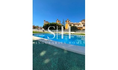 Återförsäljning - Villa - Orihuela Costa - Lomas de Cabo Roig