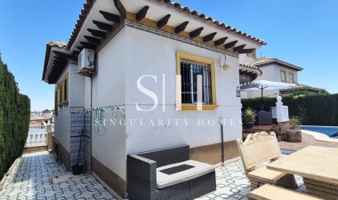 Resale - Villa - Orihuela Costa - Costa Blanca