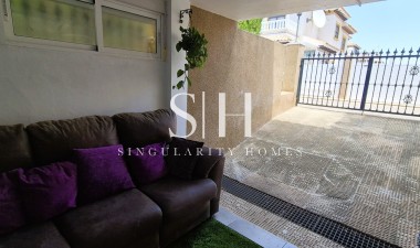 Resale - Villa - Orihuela Costa - Costa Blanca