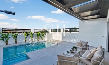 Neue Gebäude - Villa - Torrevieja - aguas nuevas
