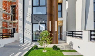 Neue Gebäude - Villa - Torrevieja - aguas nuevas