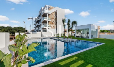 Neue Gebäude - Villa - Torrevieja - aguas nuevas