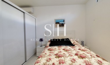 Återförsäljning - Corner townhouse - Torrevieja