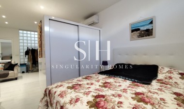 Återförsäljning - Corner townhouse - Torrevieja