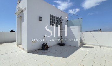 Återförsäljning - Corner townhouse - Torrevieja