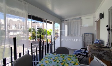 Återförsäljning - Corner townhouse - Torrevieja