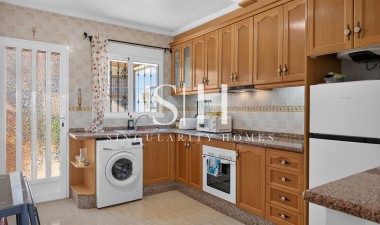 Odsprzedaż - Villa - Orihuela Costa - Costa Blanca