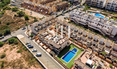 Odsprzedaż - Villa - Orihuela Costa - Costa Blanca