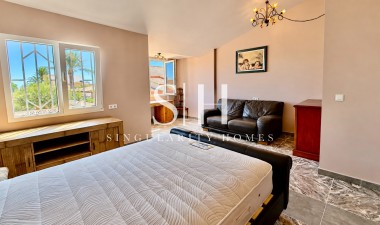 Odsprzedaż - Mieszkanie w bloku - Torrevieja - CORTES VALENCIANAS