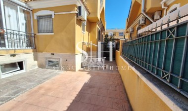Odsprzedaż - Dom - Torrevieja - aguas nuevas