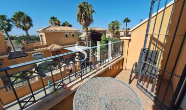 Odsprzedaż - Dom - Torrevieja - aguas nuevas