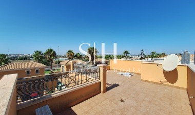 Odsprzedaż - Dom - Torrevieja - aguas nuevas