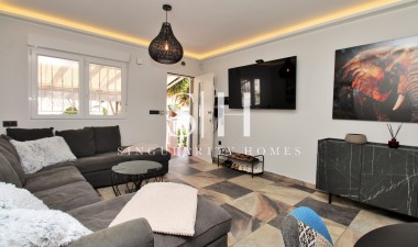 Wiederverkauf - Villa - Orihuela Costa - Las Violetas