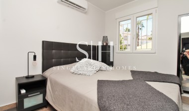 Wiederverkauf - Villa - Orihuela Costa - Las Violetas