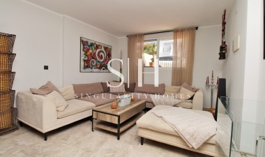 Wiederverkauf - Villa - Orihuela Costa - Las Violetas