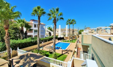 Wiederverkauf - Villa - Orihuela Costa - Las Violetas