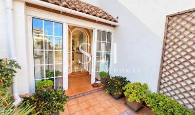 Återförsäljning - Villa - Orihuela Costa - Costa Blanca
