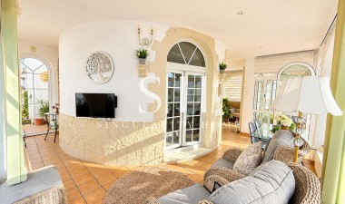 Återförsäljning - Villa - Orihuela Costa - Costa Blanca