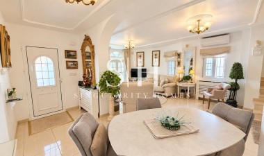 Återförsäljning - Villa - Orihuela Costa - Costa Blanca