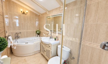 Återförsäljning - Villa - Orihuela Costa - Costa Blanca