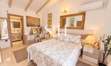 Återförsäljning - Villa - Orihuela Costa - Costa Blanca
