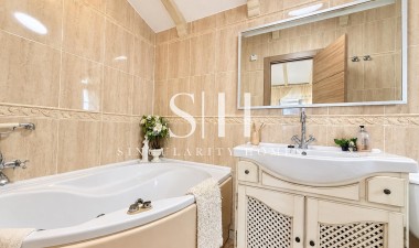 Återförsäljning - Villa - Orihuela Costa - Costa Blanca