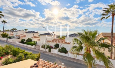 Återförsäljning - Villa - Orihuela Costa - Costa Blanca