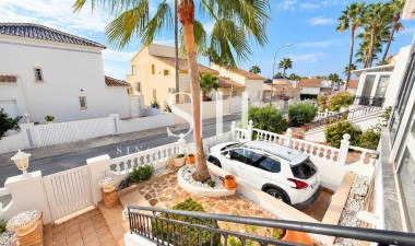 Återförsäljning - Villa - Orihuela Costa - Costa Blanca