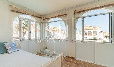 Odsprzedaż - Bungalow - Orihuela Costa - Playa Flamenca