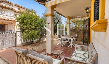 Odsprzedaż - Villa - Orihuela Costa - Lomas de Caboroig