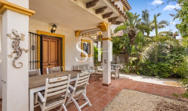 Odsprzedaż - Villa - Orihuela Costa - Lomas de Caboroig