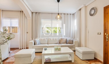 Odsprzedaż - Villa - Orihuela Costa - Lomas de Caboroig