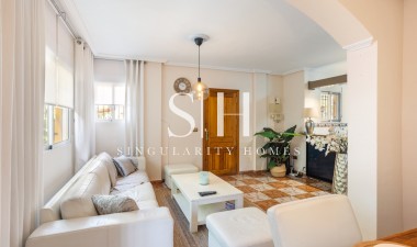 Odsprzedaż - Villa - Orihuela Costa - Lomas de Caboroig
