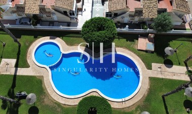 Odsprzedaż - Villa - Orihuela Costa - Lomas de Caboroig