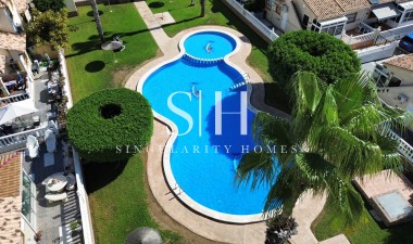 Odsprzedaż - Villa - Orihuela Costa - Lomas de Caboroig