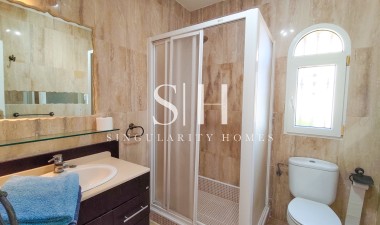 Återförsäljning - Villa - Orihuela Costa - Costa Blanca