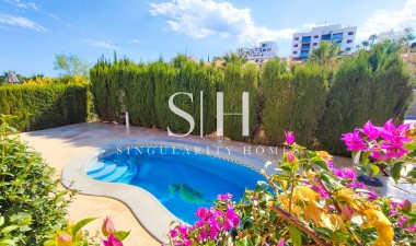 Återförsäljning - Villa - Orihuela Costa - Costa Blanca