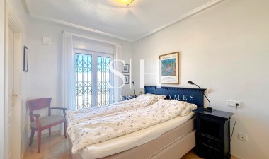 Återförsäljning - Apartament - Orihuela Costa - Los Dolses