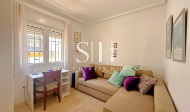 Återförsäljning - Apartament - Orihuela Costa - Los Dolses