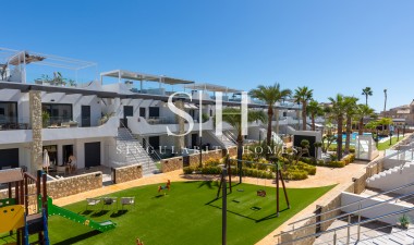 Odsprzedaż - Mieszkanie w bloku - Orihuela Costa - Punta Prima