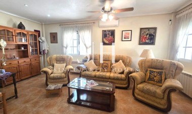 Wiederverkauf - Villa - Torrevieja - Los Balcones - Los Altos del Edén