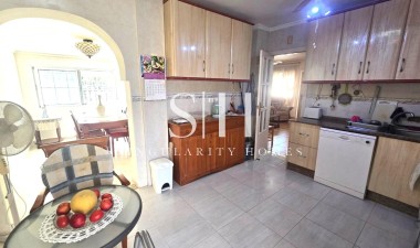 Wiederverkauf - Villa - Torrevieja - Los Balcones - Los Altos del Edén