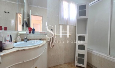 Wiederverkauf - Villa - Torrevieja - Los Balcones - Los Altos del Edén