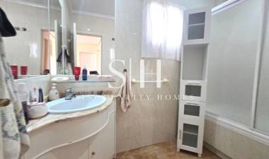 Wiederverkauf - Villa - Torrevieja - Los Balcones - Los Altos del Edén