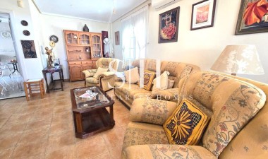 Wiederverkauf - Villa - Torrevieja - Los Balcones - Los Altos del Edén