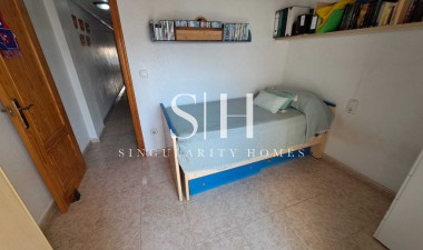 Resale - Apartment / flat - Playa del Cura - Costa Blanca