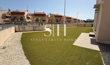 Odsprzedaż - Bungalow - Orihuela Costa - La Zenia