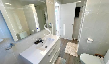Återförsäljning - Villa - Orihuela Costa - Villamartín